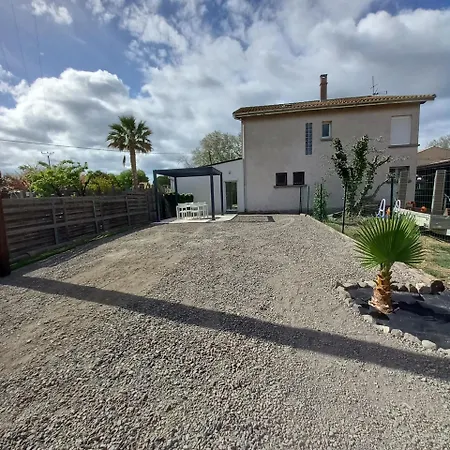 60m2, 15km 2lits Parking Gratuit Montblanc