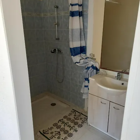 60m2, 15km 2lits Parking Gratuit Appartement